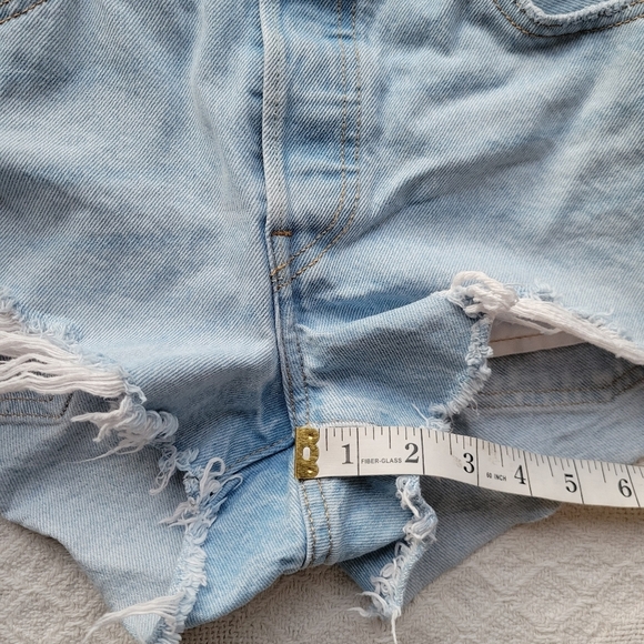 Levi's 501 Distressed Mini Denim Casual Summer Jean Shorts- Light Washed - Picture 8 of 9